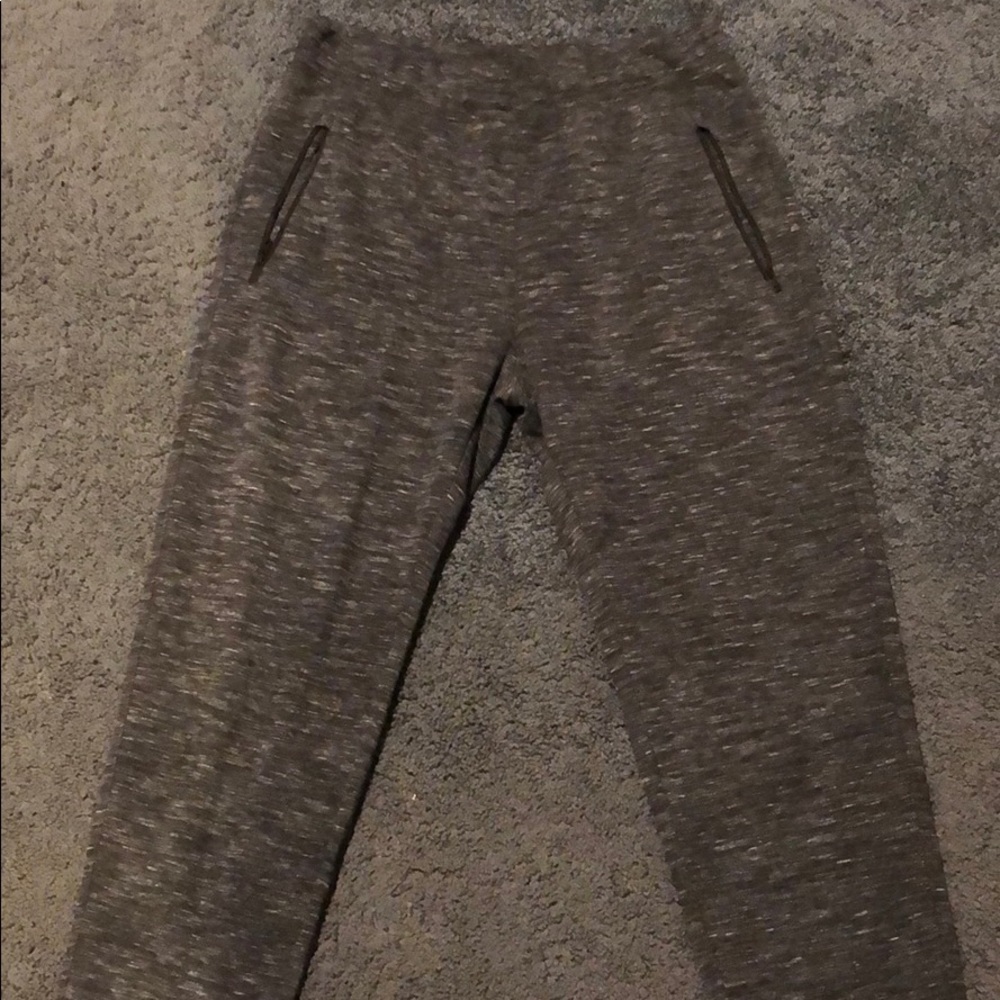 NWOT Uniqlo Grey Marled Jogger Sweatpants
